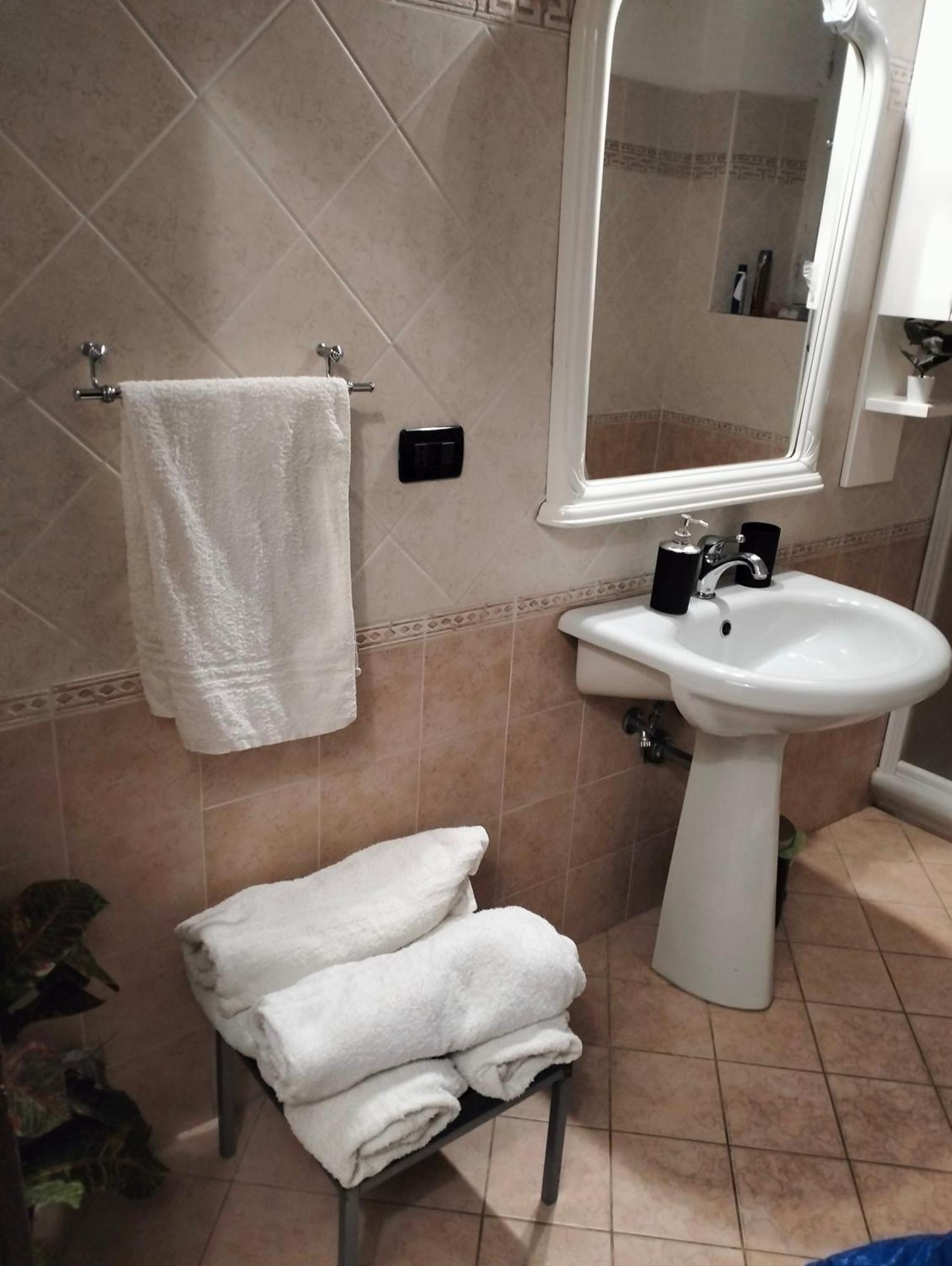 Palace Comfort Inn 피사 외부 사진
